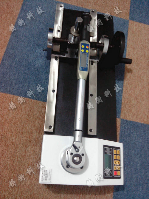 扭矩扳手檢定儀圖片
